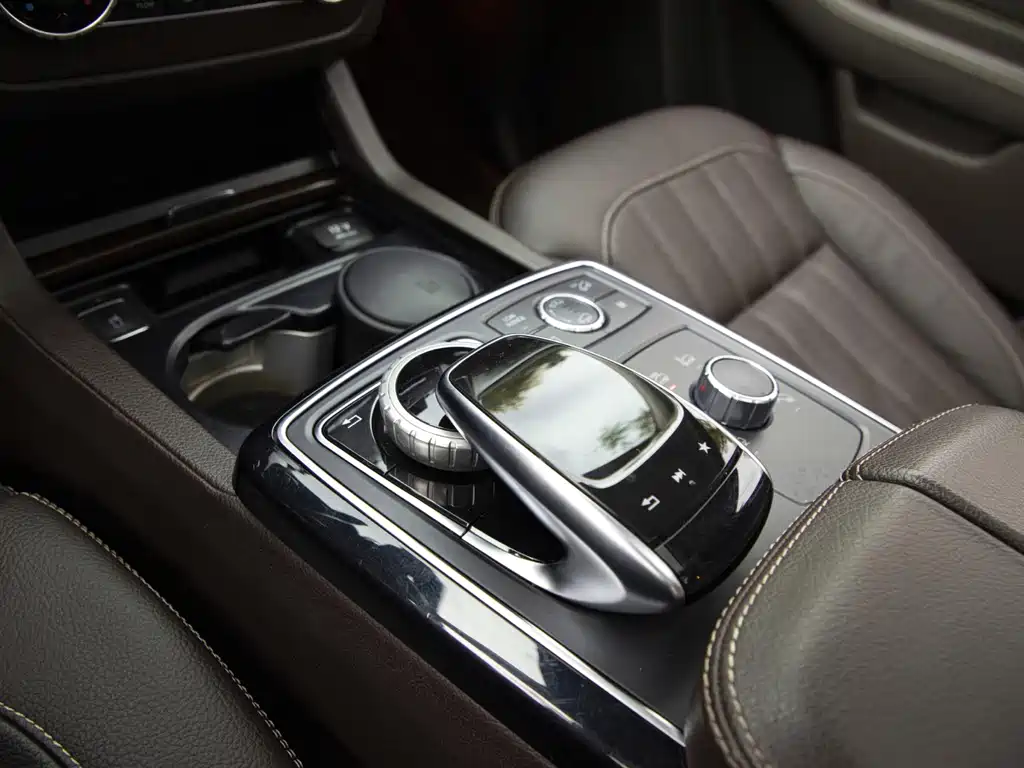 Mercedes-Benz GLS — миниатюра 27