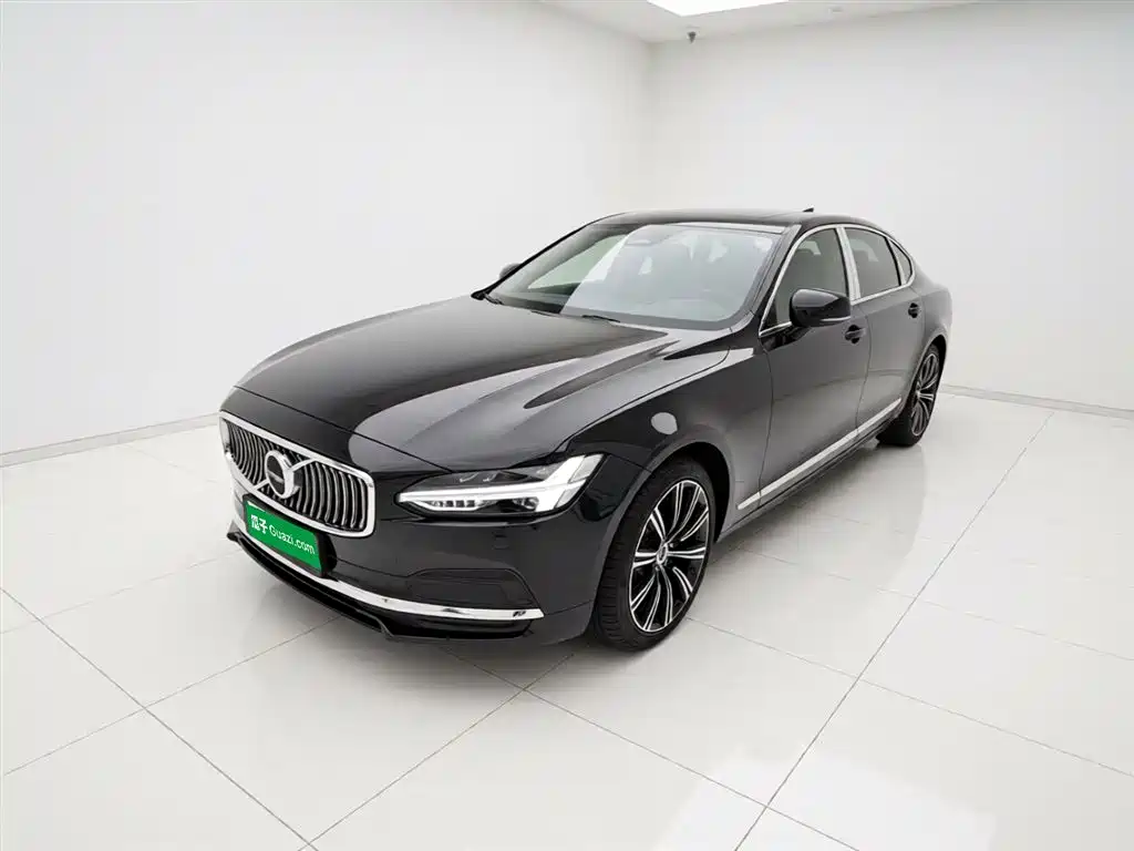 Volvo S90 2025