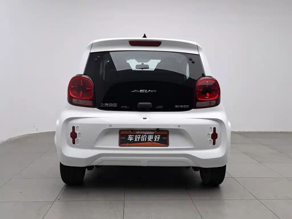 Roewe Clever — миниатюра 4