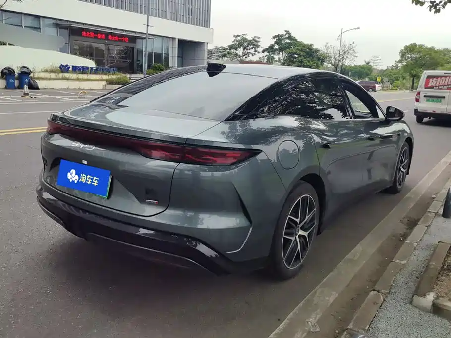 BYD Хань Ли — миниатюра 3