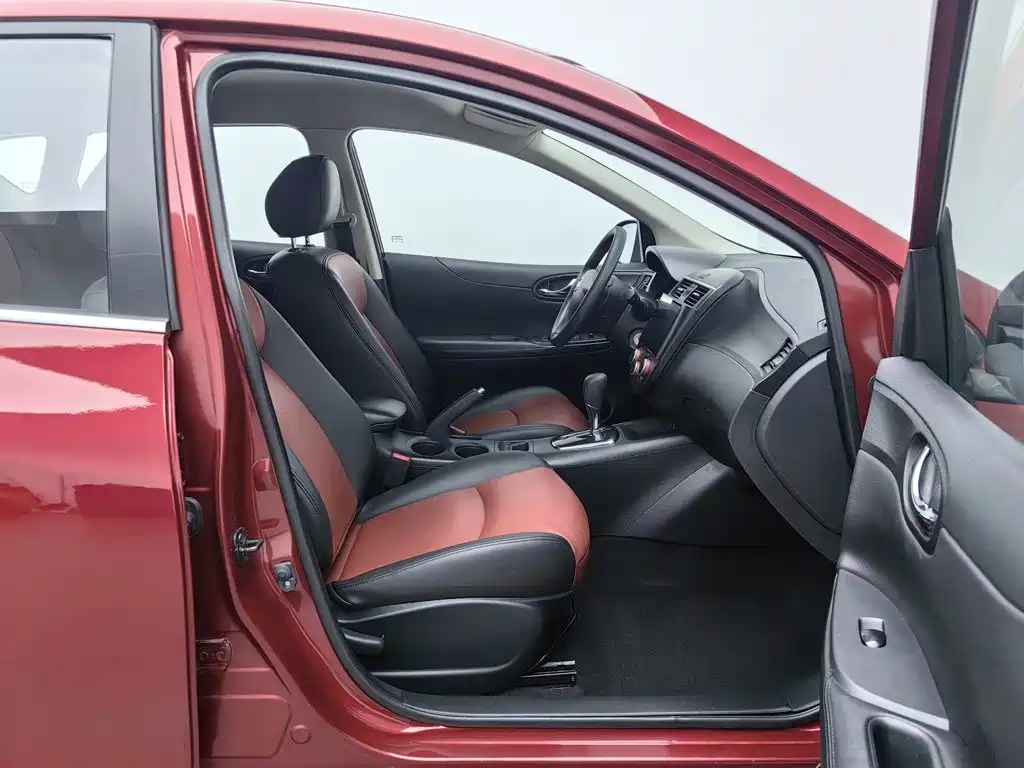 Nissan Tiida — миниатюра 23