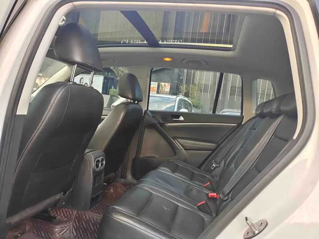 Volkswagen Tiguan — миниатюра 6