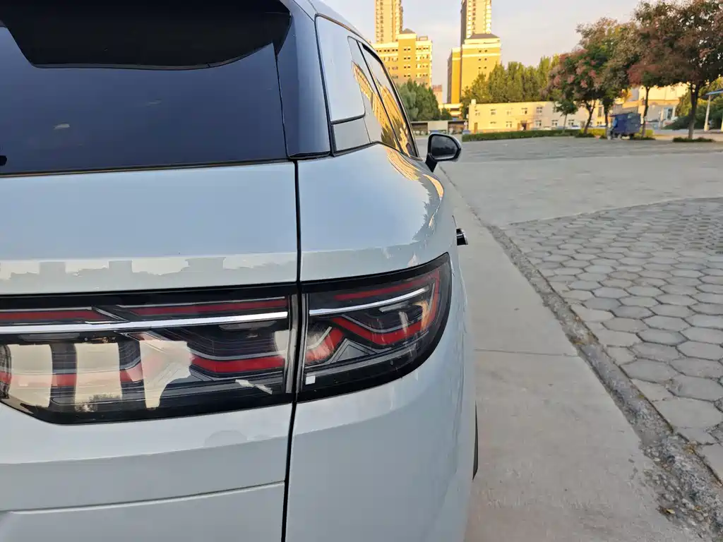 BYD L DM-i — миниатюра 11