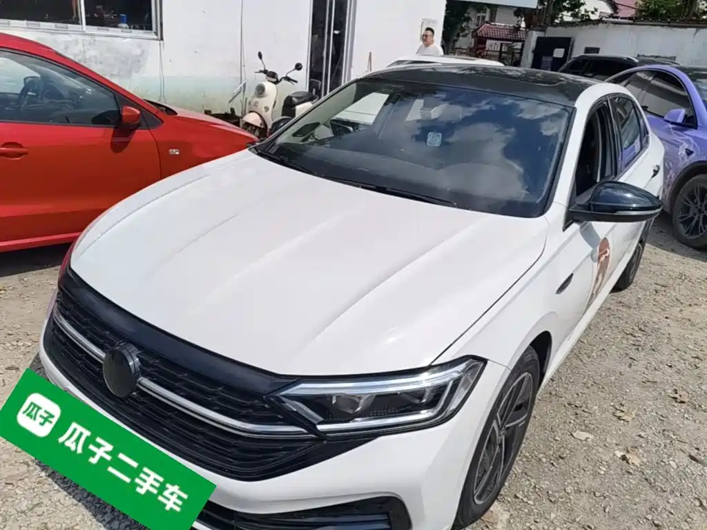 Volkswagen Sagitar — миниатюра 2