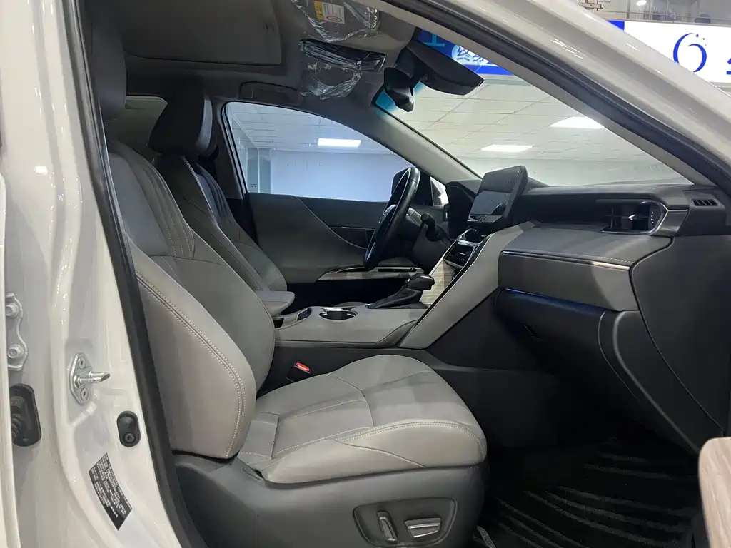 TOYOTA LING FANG HARRIER