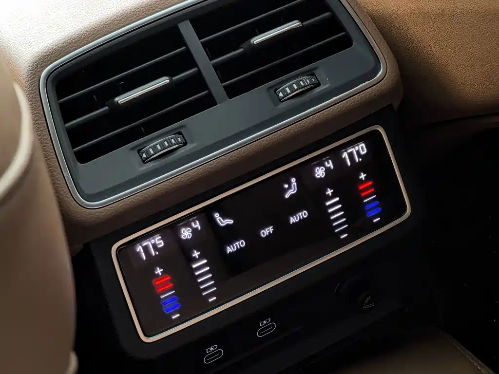 Audi A7L — миниатюра 21