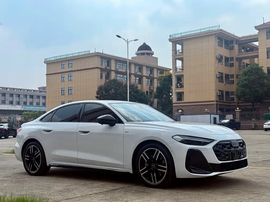 Audi A5L — миниатюра 3