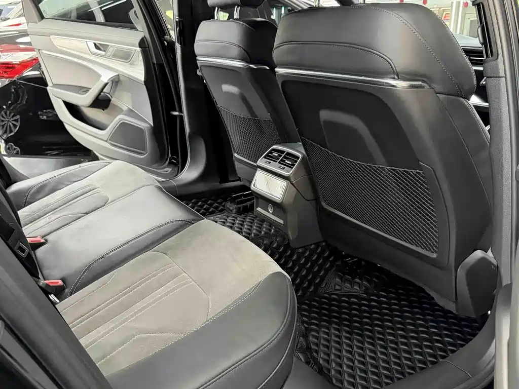 Audi A6L — миниатюра 9