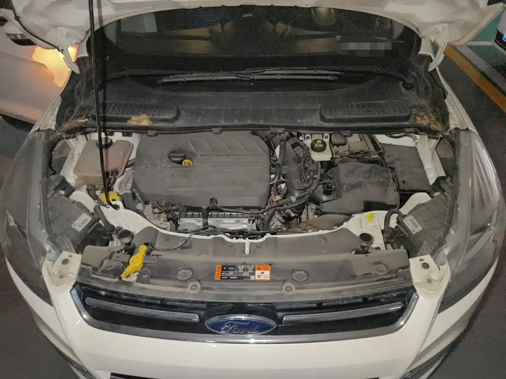 Ford Kuga — миниатюра 21