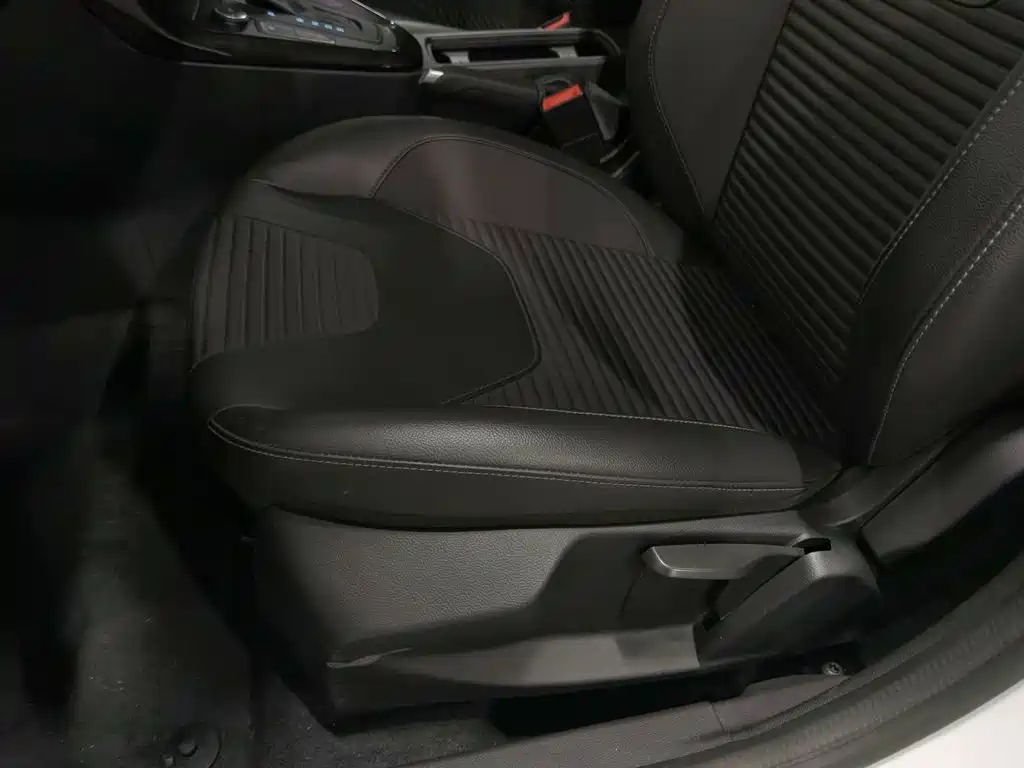 Ford Focus — миниатюра 20