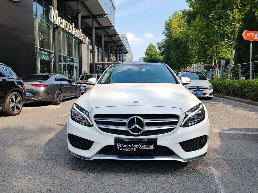 Mercedes-Benz C-Class — миниатюра 5
