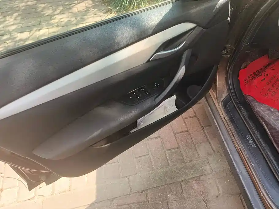 BMW X1 — миниатюра 7