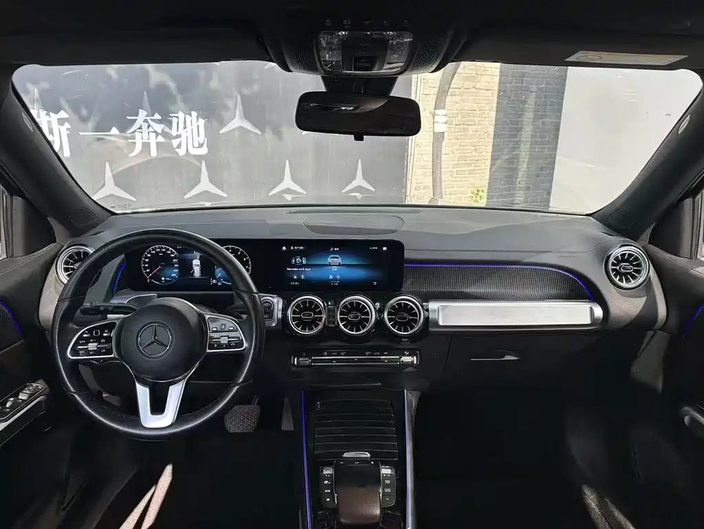 Mercedes-Benz GLB — миниатюра 3