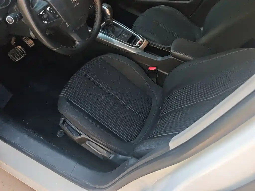Peugeot 408 — миниатюра 15