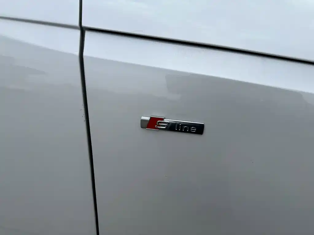 Audi A4L — миниатюра 25