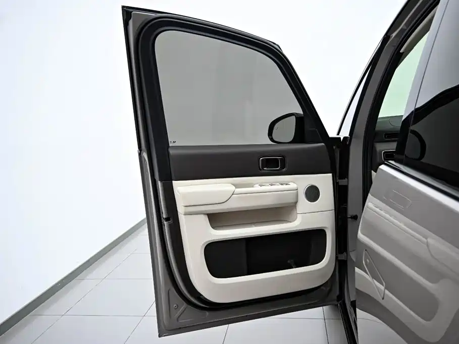 Li Auto Li MEGA — миниатюра 22