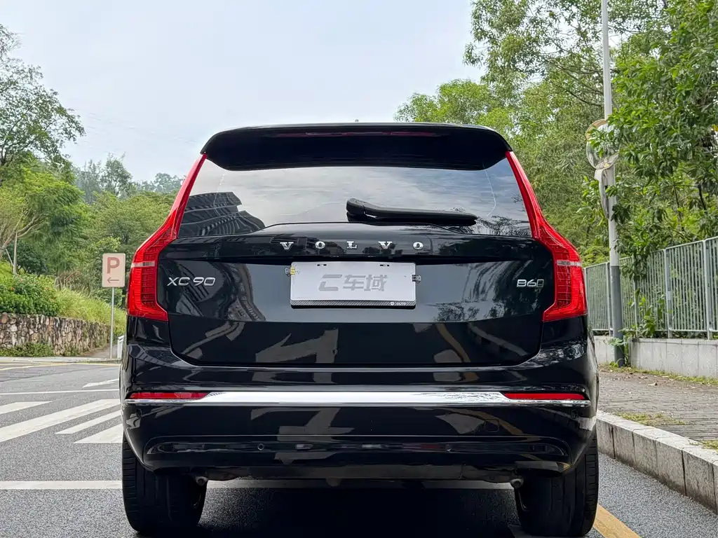 Volvo XC90 — миниатюра 4