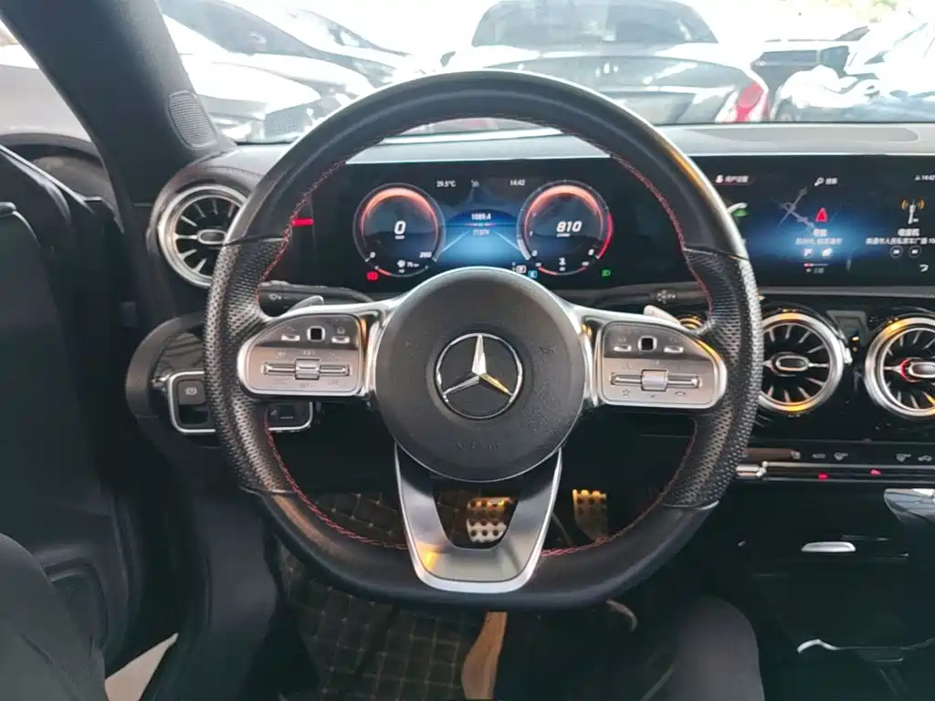 Mercedes-Benz CLA (Import) — миниатюра 11