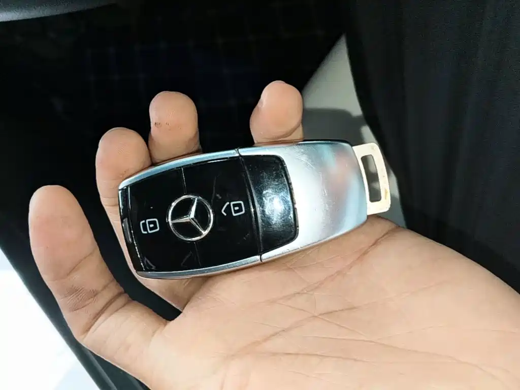 Mercedes-Benz E-Class (Import) — миниатюра 9