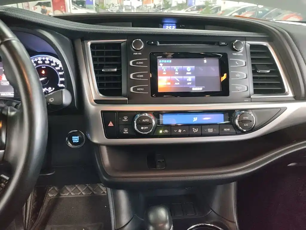 Toyota Highlander — миниатюра 13