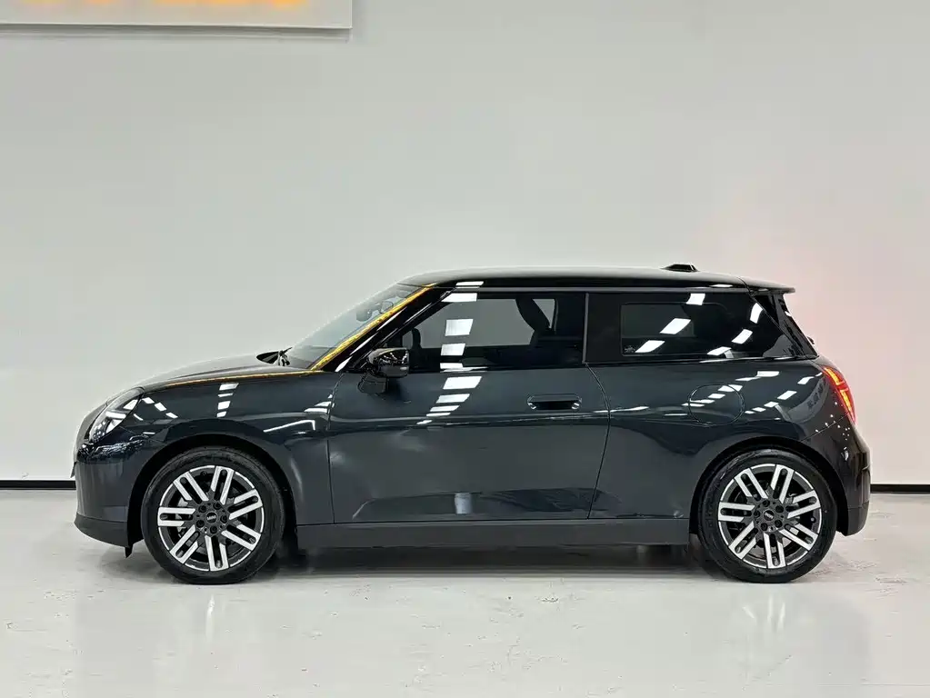 MINI MINI COOPER EV — миниатюра 3
