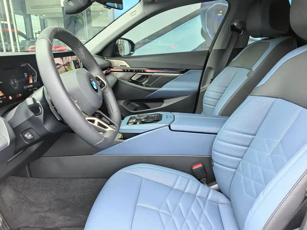 BMW i5 — миниатюра 11