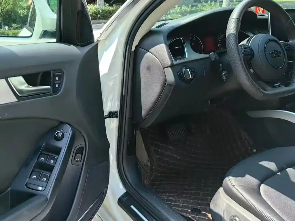 Audi A4L — миниатюра 7