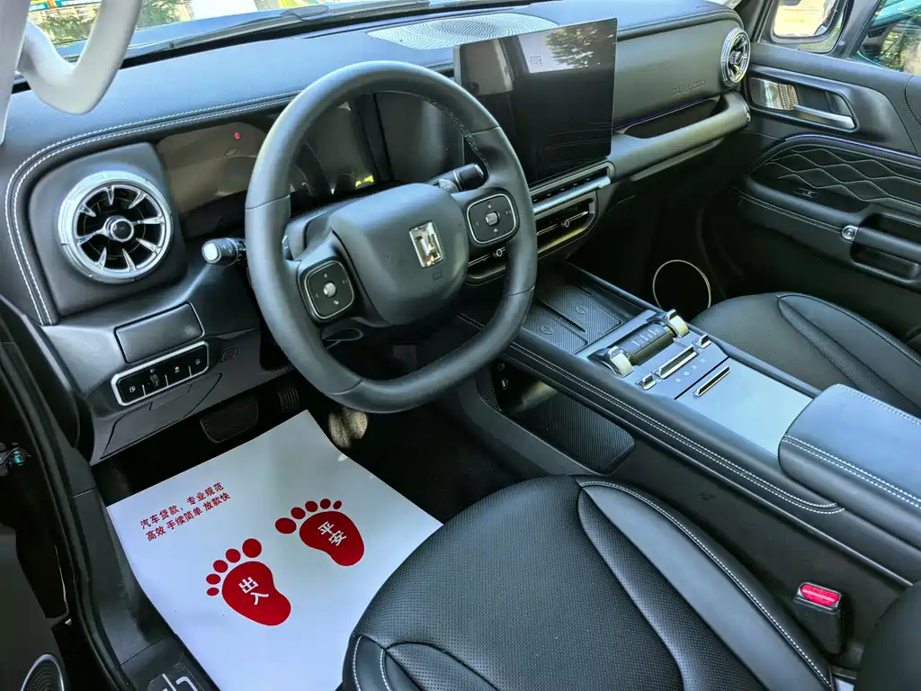 Tank Tank 300 New Energy — миниатюра 4