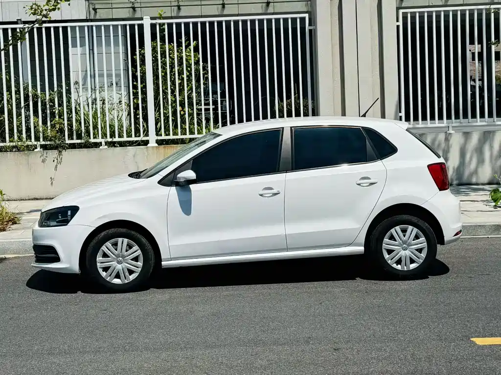 Volkswagen Polo — миниатюра 2
