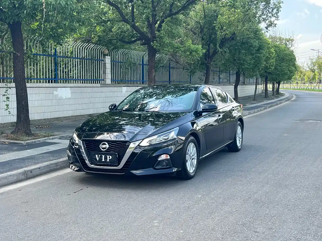 NISSAN TEANA