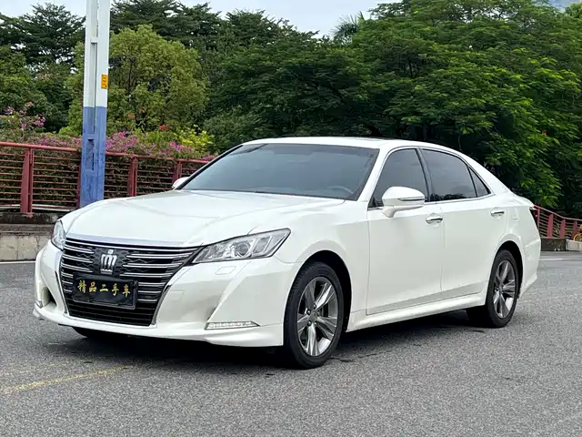 TOYOTA CROWN 2016