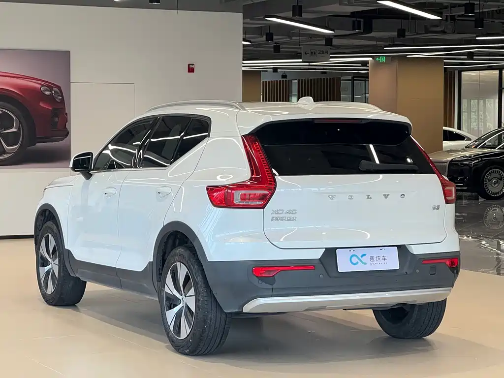 Volvo XC40 — миниатюра 5