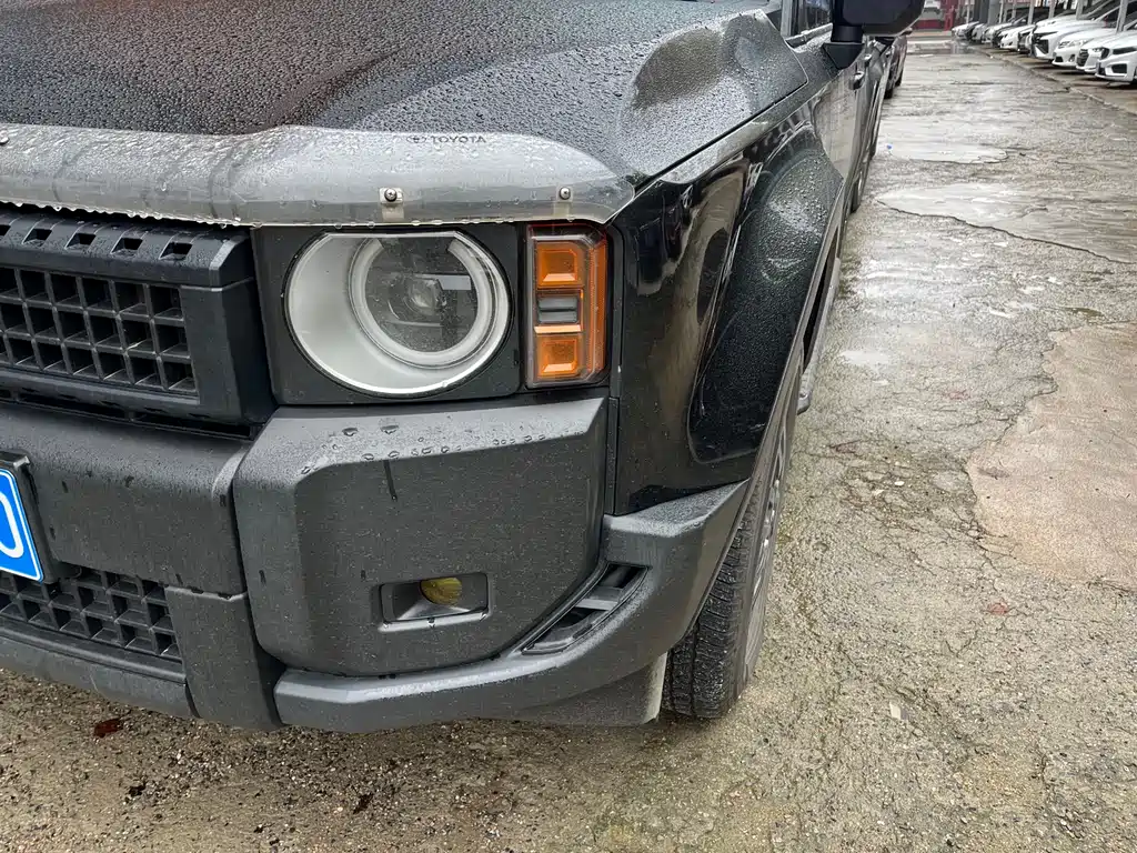 TOYOTA PRADO