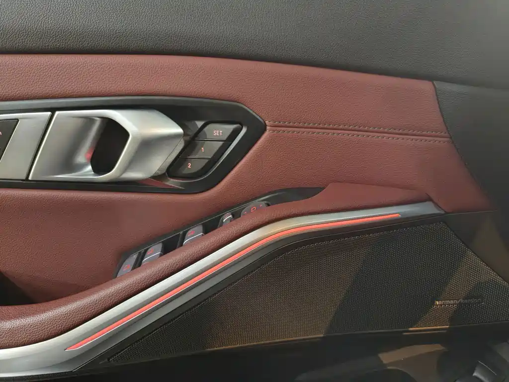 BMW 3 Series — миниатюра 4
