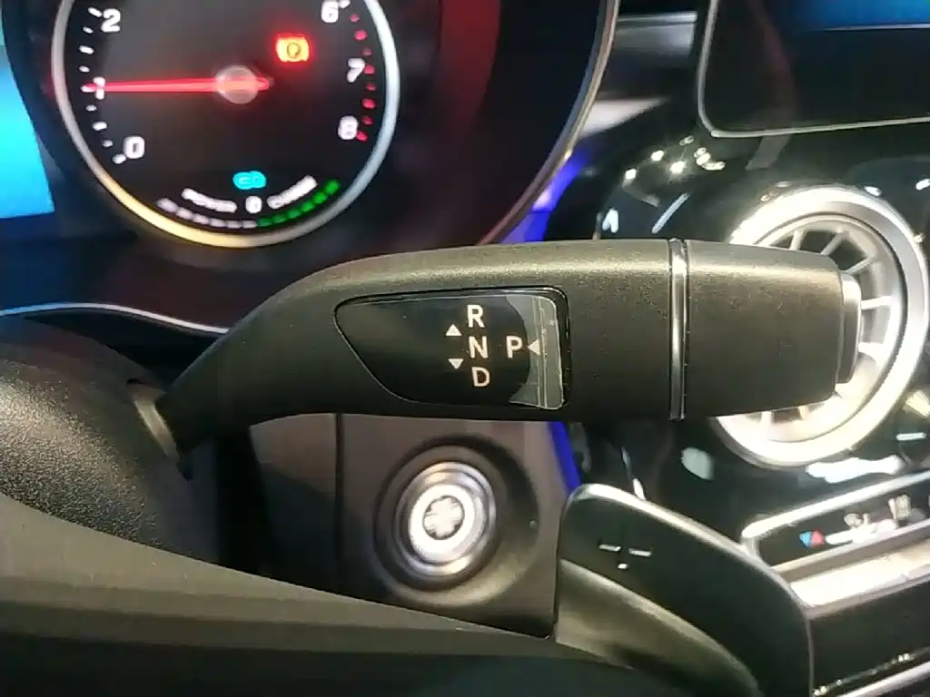 Mercedes-Benz C-Class — миниатюра 14