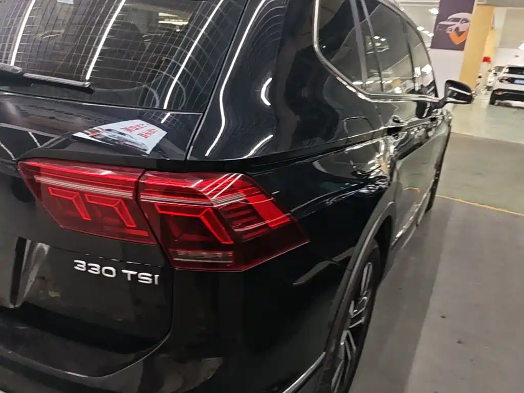 Volkswagen Tiguan L — миниатюра 8