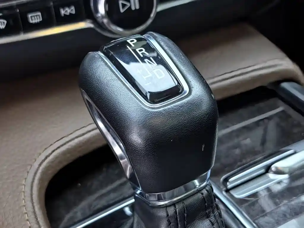 Volvo S90 — миниатюра 21