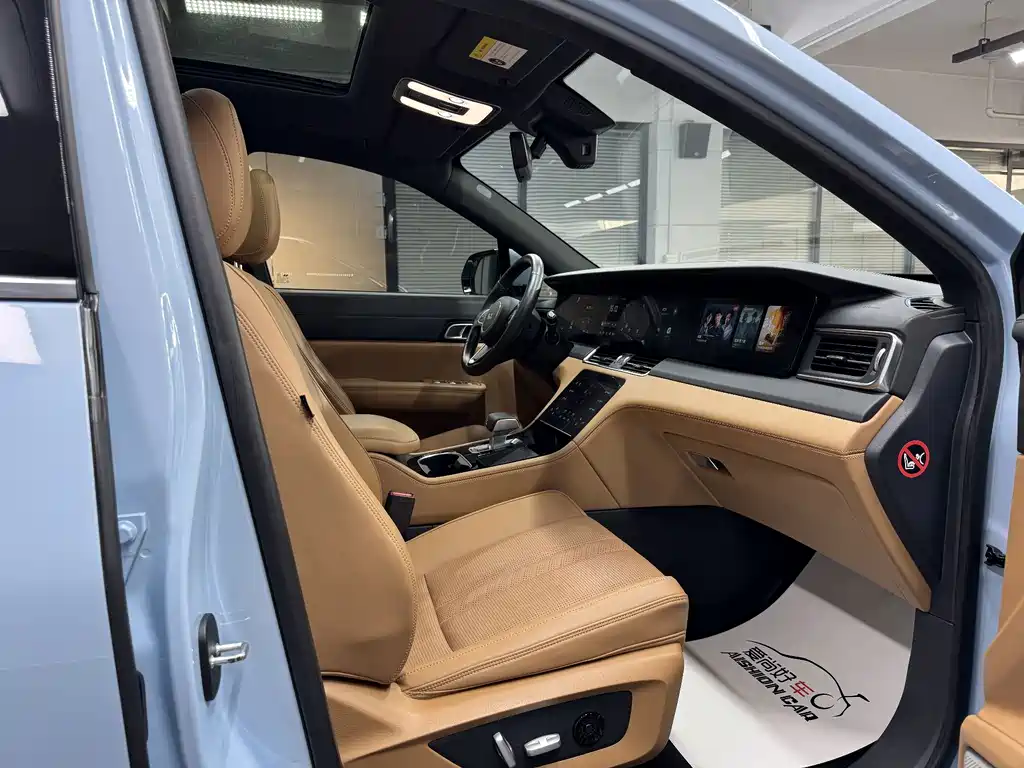 Li Auto Li ONE — миниатюра 10
