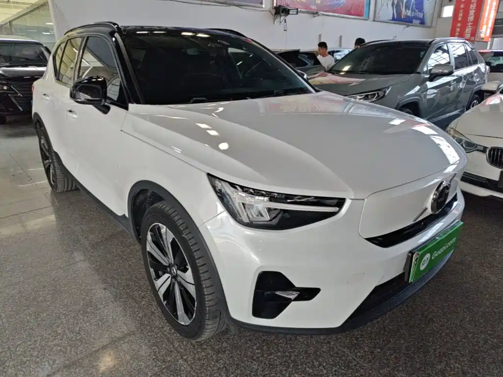 Volvo XC40 NEV — миниатюра 4