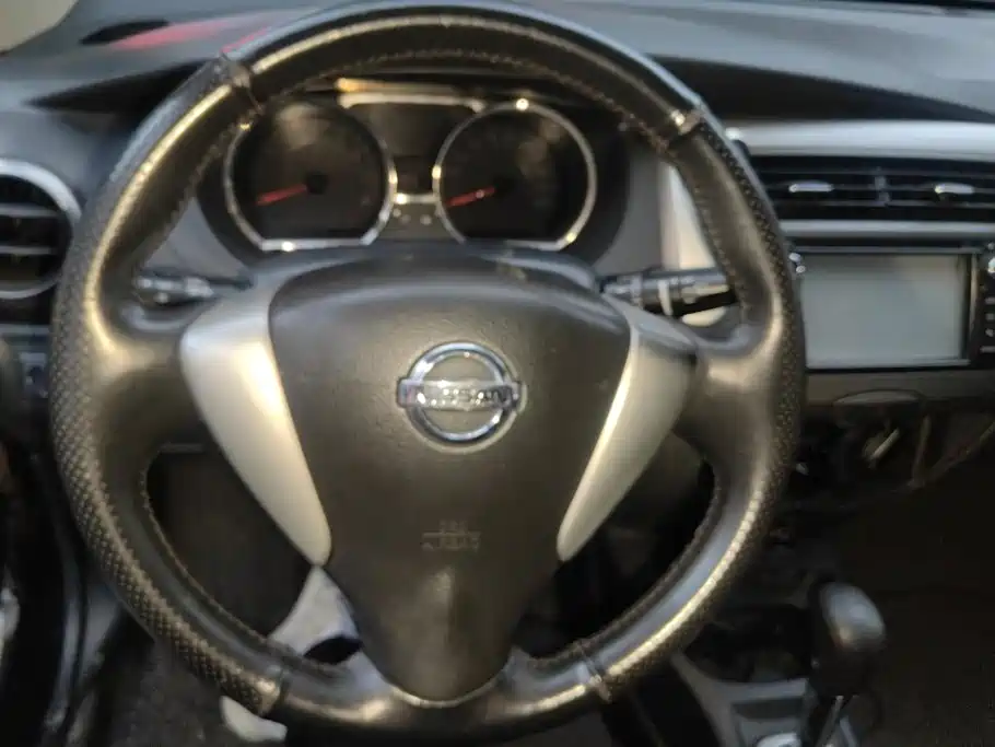 Nissan Livina — миниатюра 15
