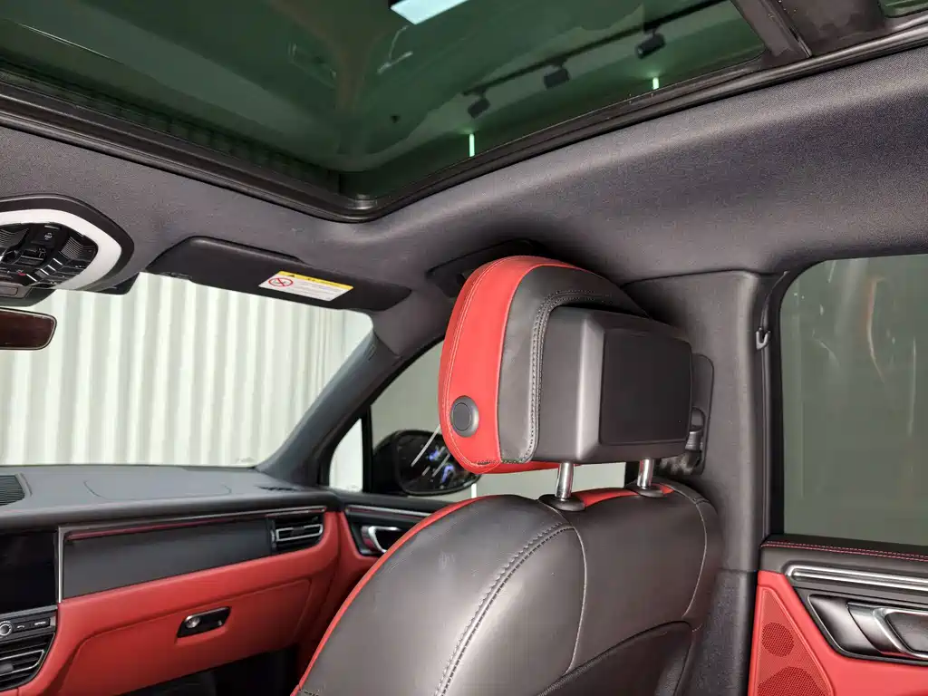 Porsche Macan — миниатюра 23