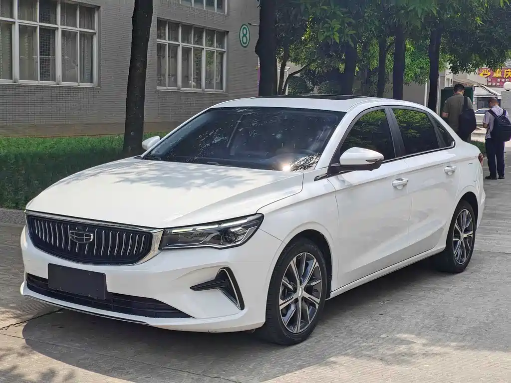 Geely Emgrand 2023