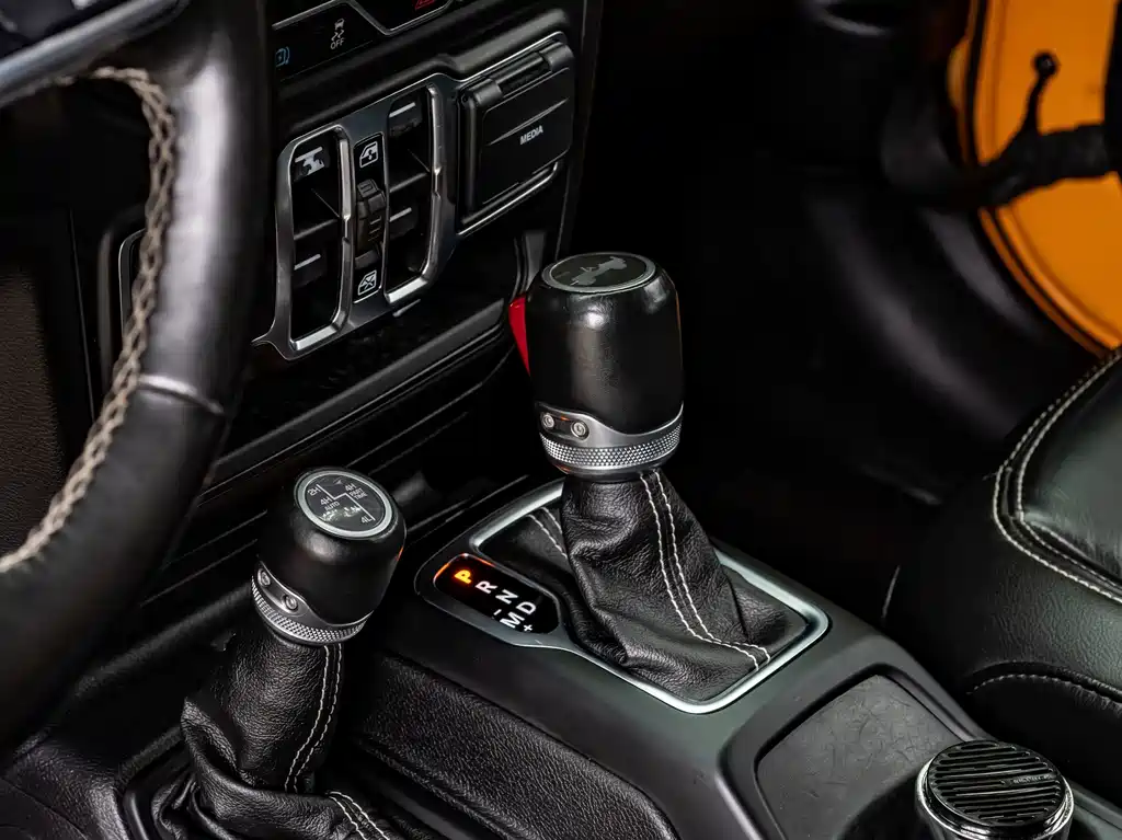Jeep Wrangler PHEV — миниатюра 7