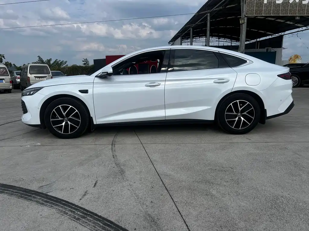 BYD Qin L — миниатюра 4