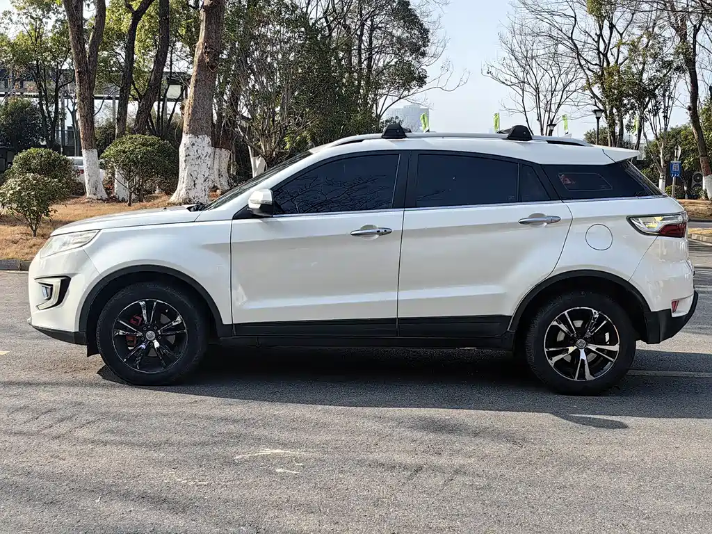 JIANGLING YUSHENG S330