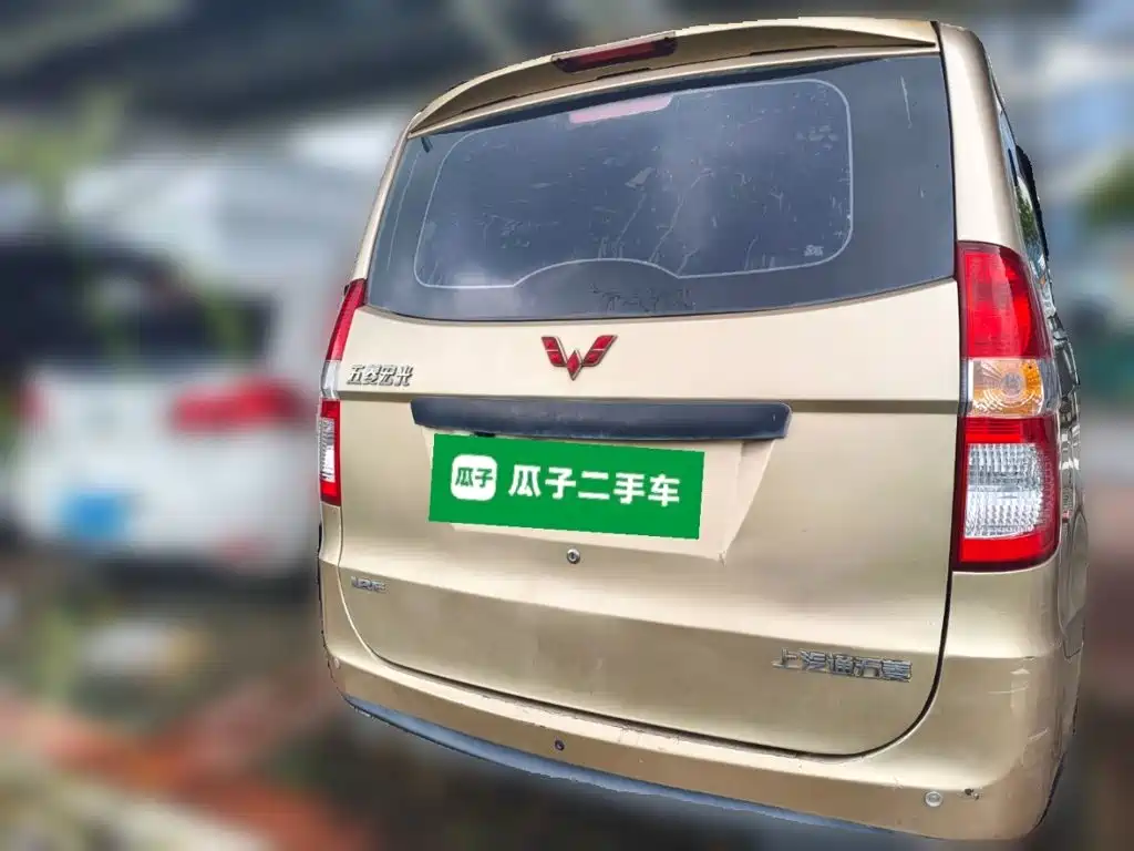 Wuling Hongguang — миниатюра 5