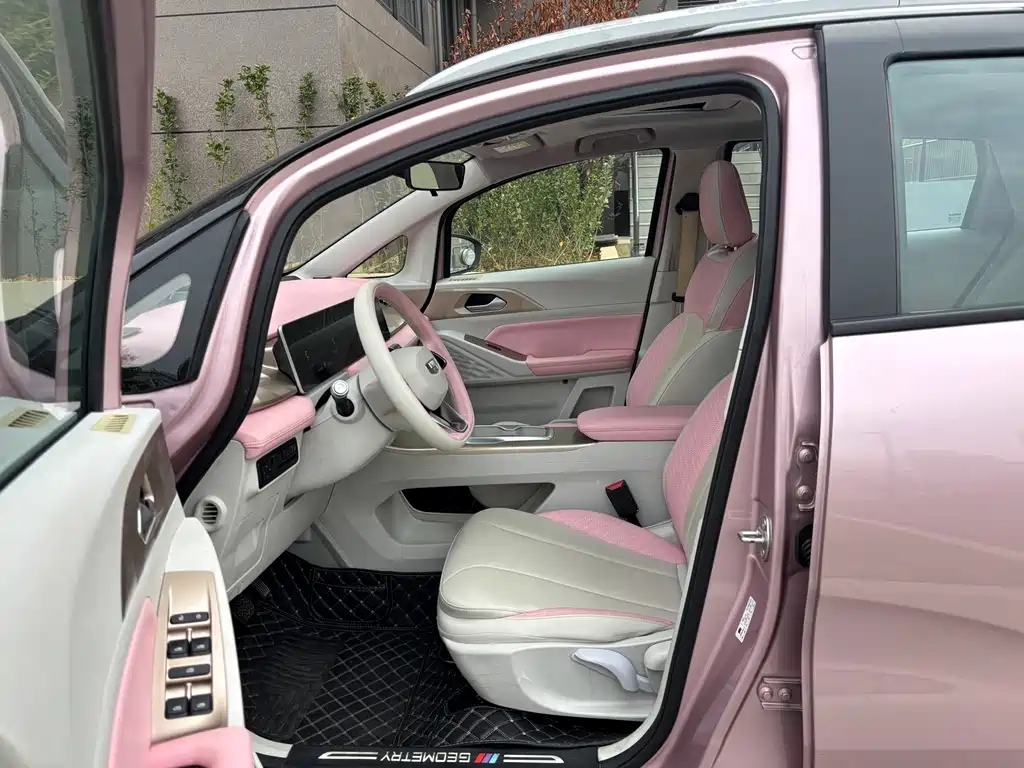 GEELY GEOMETRY E FIREFLY