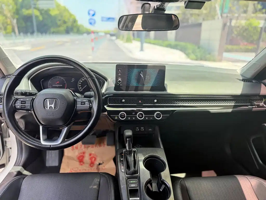 Honda Civic — миниатюра 10