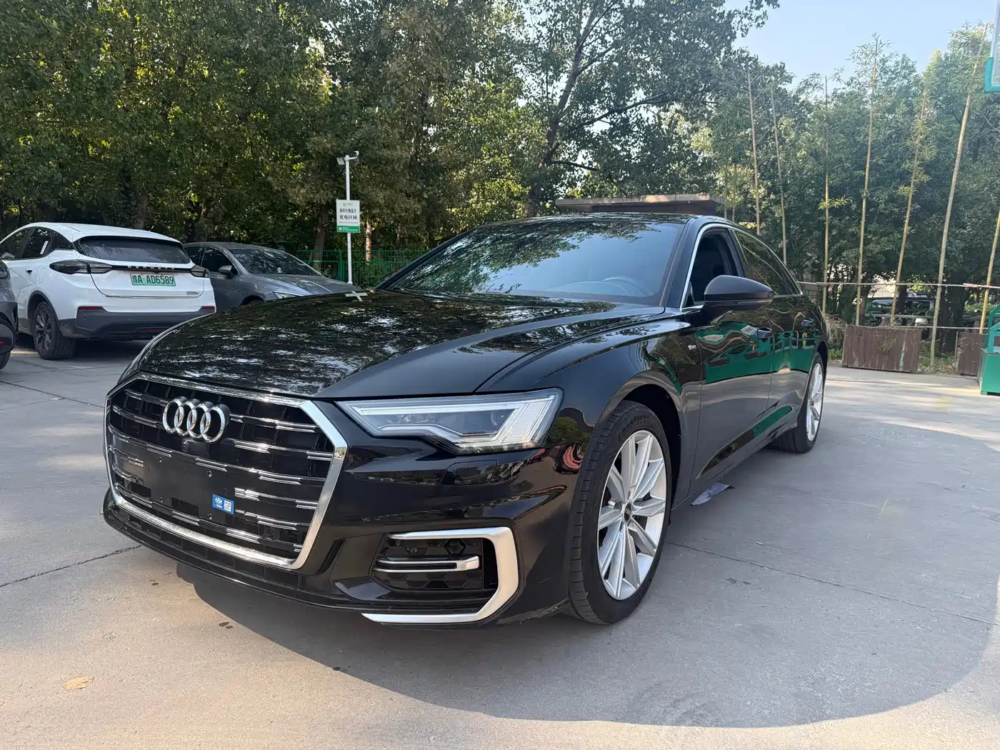 奥迪A6L 2024款 45 TFSI 臻选动感型 2024