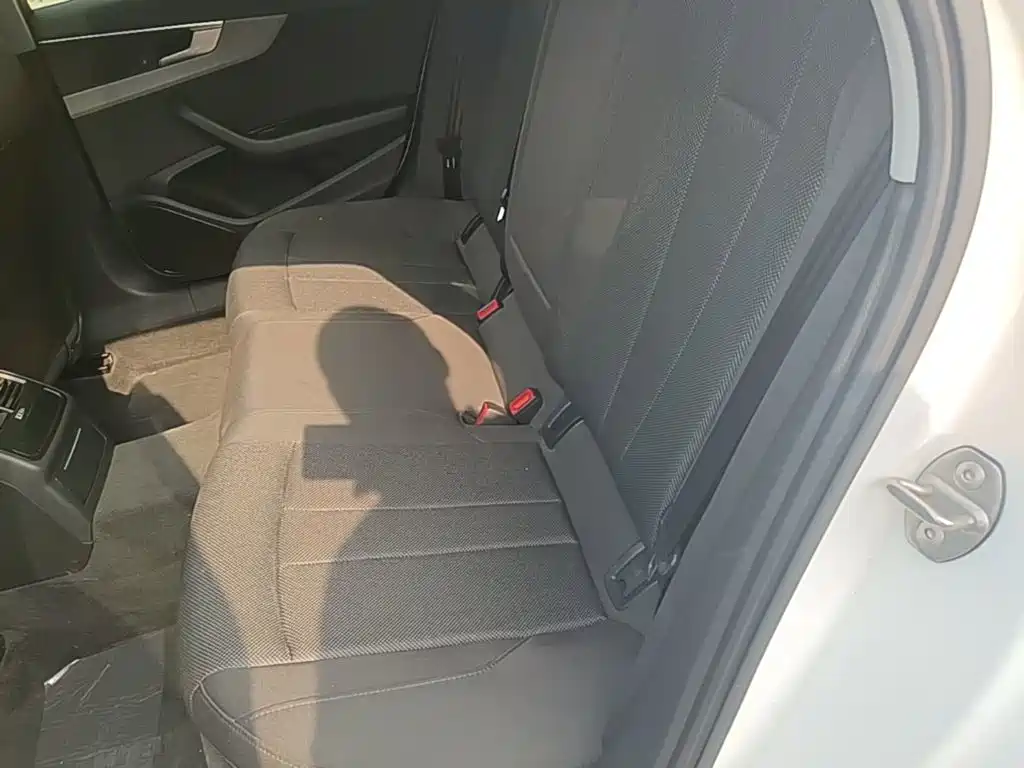 Audi A4L — миниатюра 17
